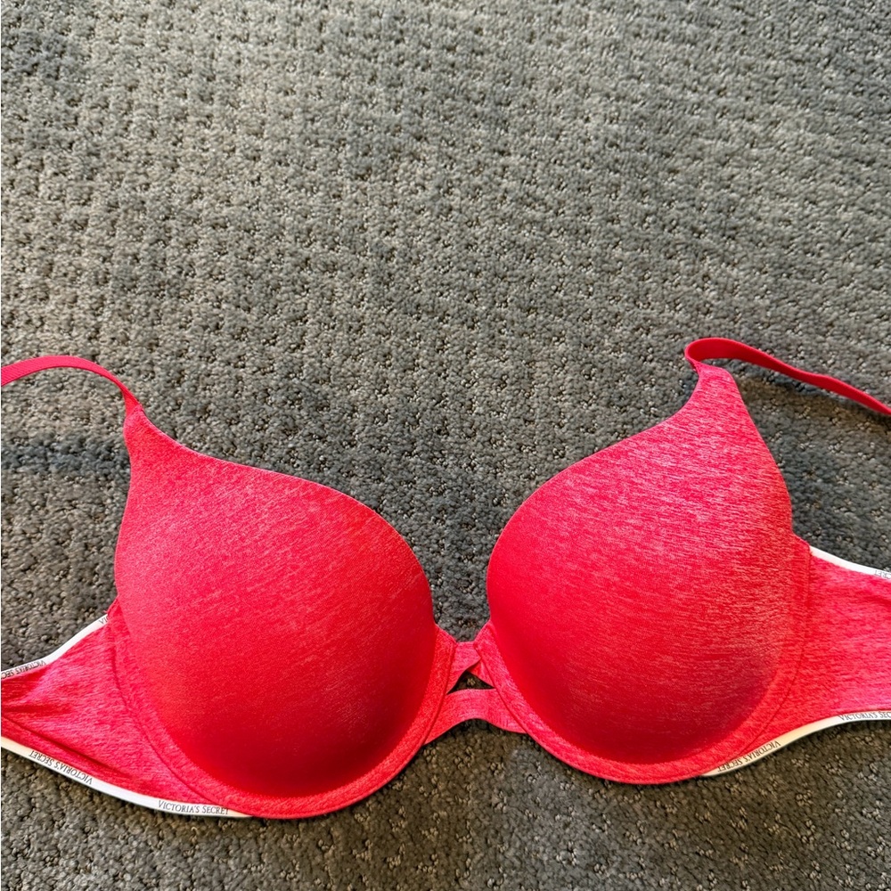 Victoria's Secret Vibrant Red Bra